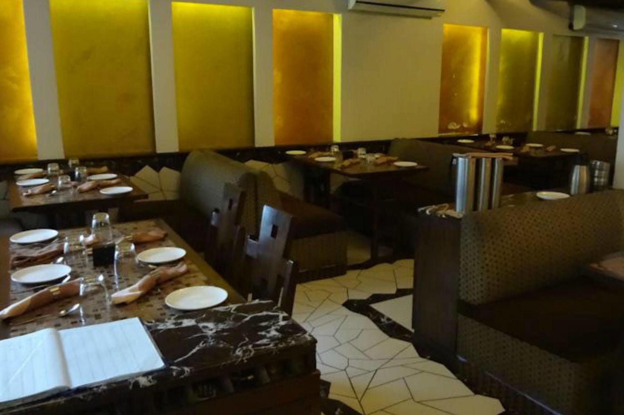 Fabhotel Shubhangan - Nr Bandra Bombay Esterno foto