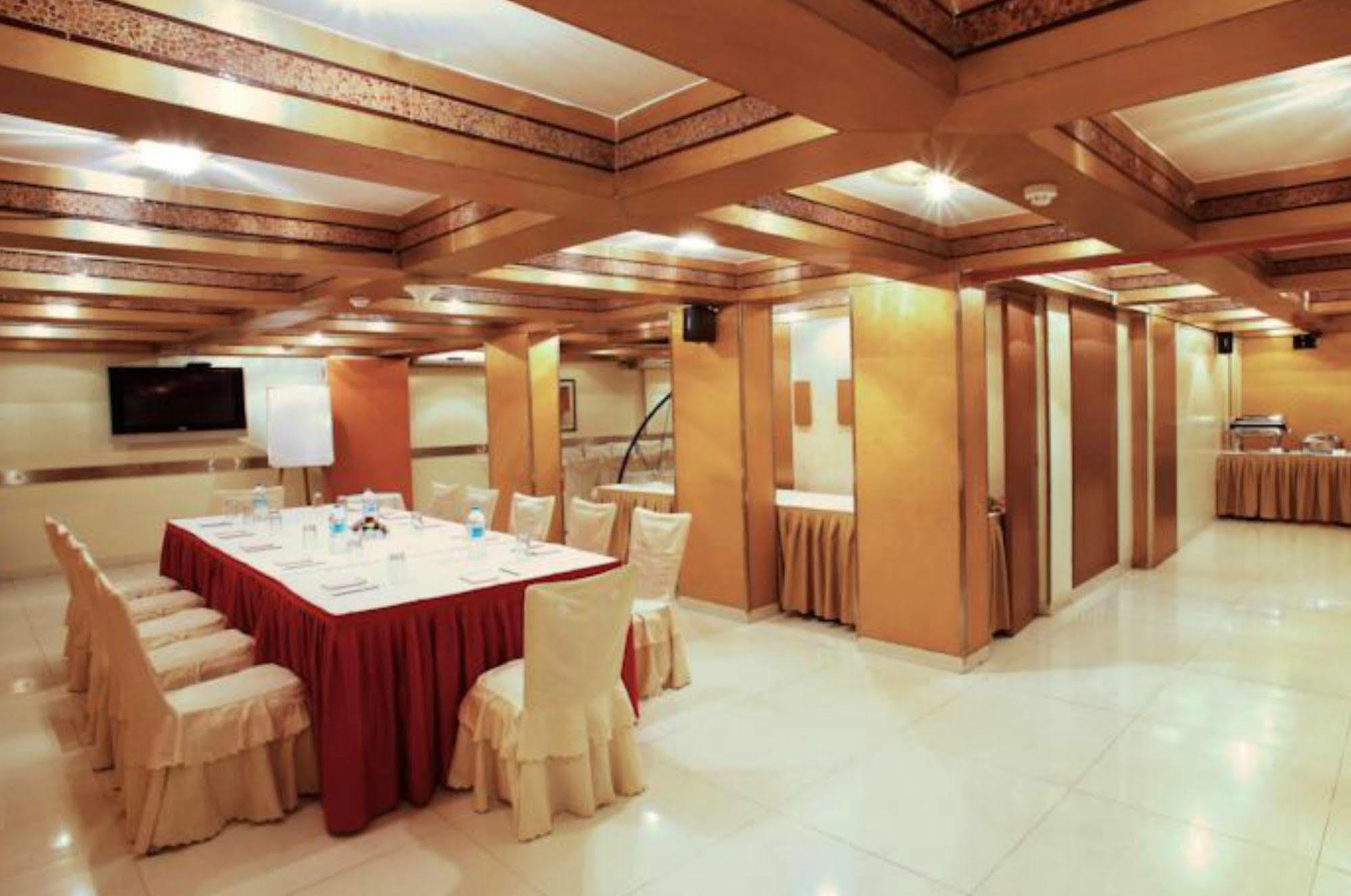 Fabhotel Shubhangan - Nr Bandra Bombay Esterno foto